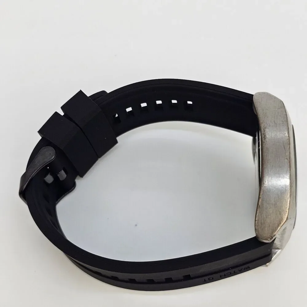 Kenneth Cole Reaction Men's Watch 42mm Black Dial New Plastic‎ Bands New Battery